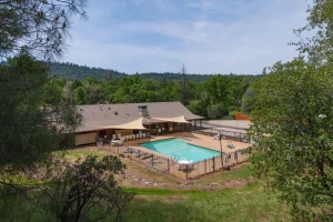 Yosemite Pines RV Park