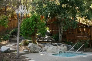 Cedar Lodge